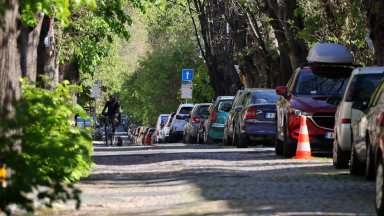 Община Бургас е готова да изгради около 200 паркоместа на