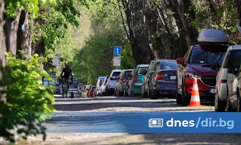 Община Бургас е готова да изгради около 200 паркоместа на