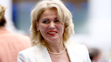 Елка Божова номинирана от парламентарната група ПГ ГЕРБ СДС бе избрана