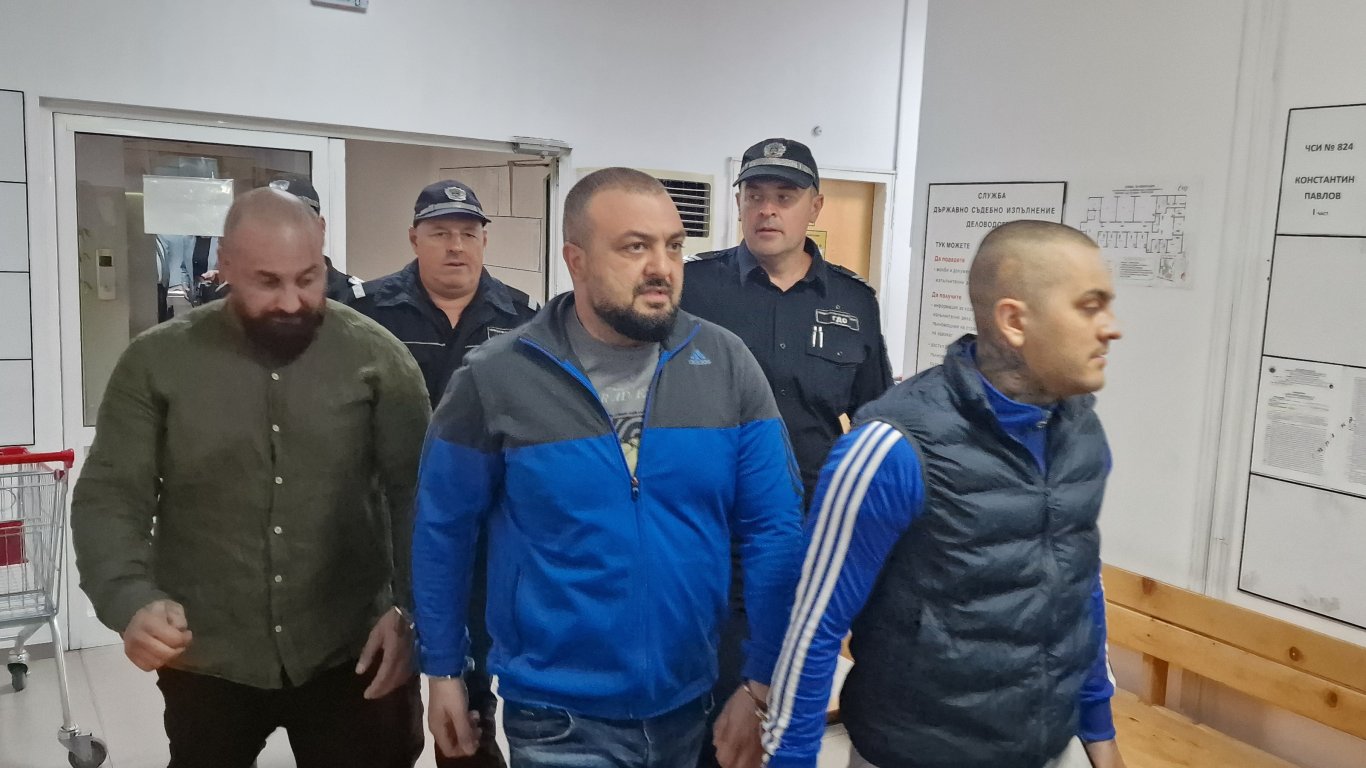 По 2000 лв. гаранция за охранителите, задържани за побой в Пловдив 