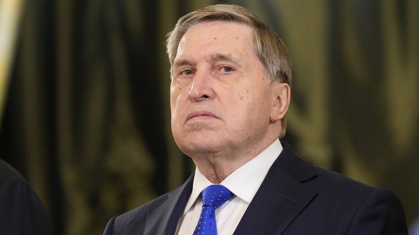  Юрий Ушаков, консултант в Кремъл 