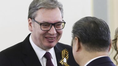 В Москва Вучич си договори пряка авиолиния с Казахстан