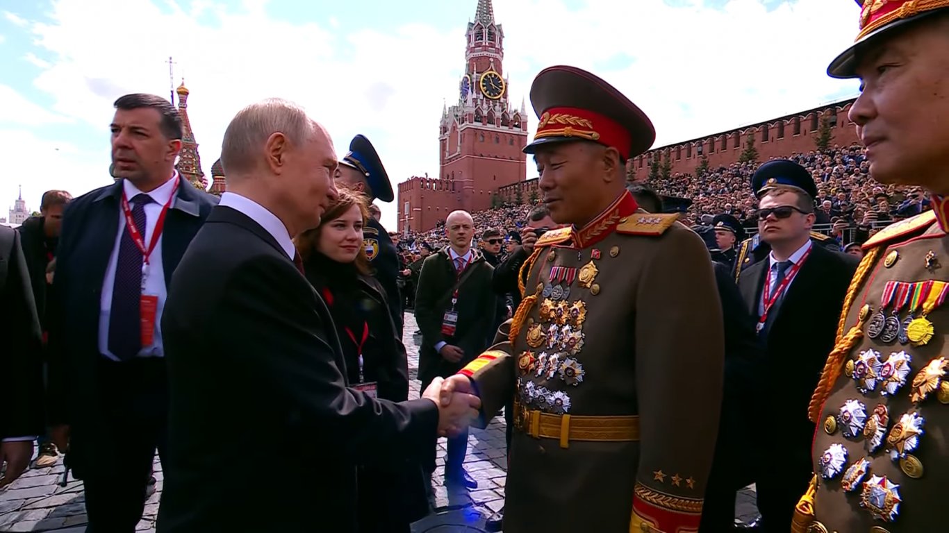 Путин поздрави севернокорейски офицери