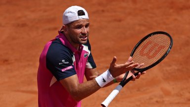 Заради контузиите: Орязаха наполовина годишния бонус на Гришо