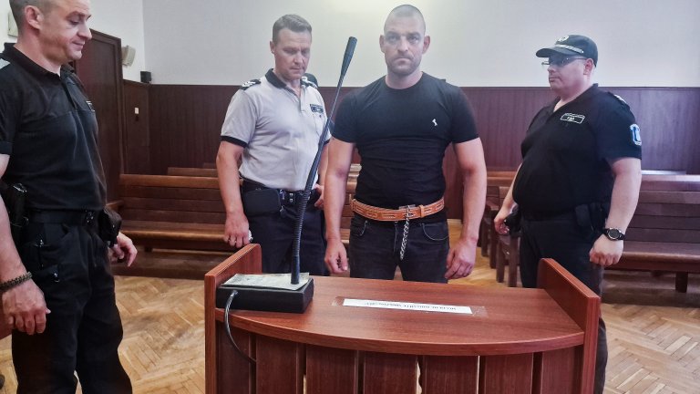 Мъжът, убил от бой бездомник в Хасково: Не се чувствам виновен