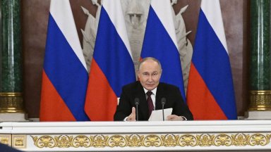Руският президент Владимир Путин предложи на нощна пресконференция в Кремъл