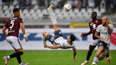 Интер отказа да се пусне от борбата за скудетото с 2:0 в Торино