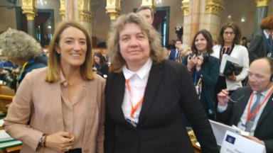Киселова пред Мецола: Очакваме ЕК и ЕЦБ да потвърдят за критериите за присъединяване към еврозоната