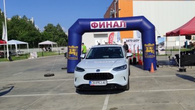 Honda ZR-V влезе в ролята на „Кола за сигурността“
