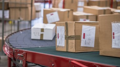 САЩ намаляват митата върху вноса на пратки с малка стойност