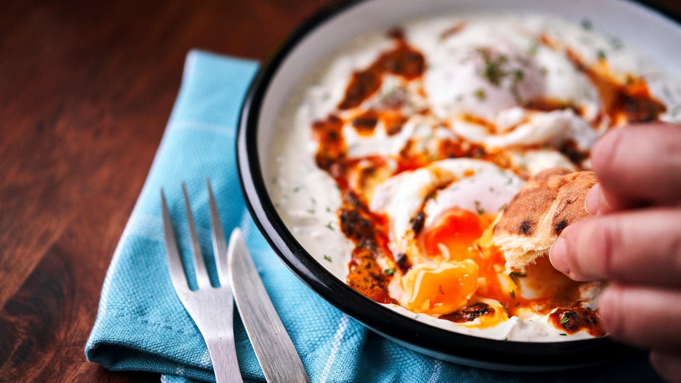 Незаменим чар: Няколко ястия с поширани яйца