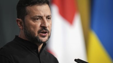 Президентът на Украйна Володимир Зеленски пътува за турската столица Анкара