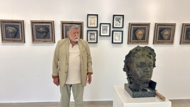 Вежди Рашидов - бронзови маски и рисунки с образа на Бетовен
