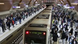 Протестиращите: Транспортната блокада в София може да продължи и след 12 часа (снимки)
