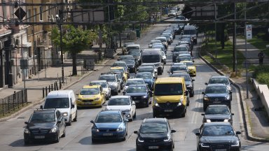 Движението в София е обичайно за делничен ден съобщиха за