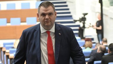 Пеевски: Очаквам програма за 4 години от Желязков, референдумът няма да се случи