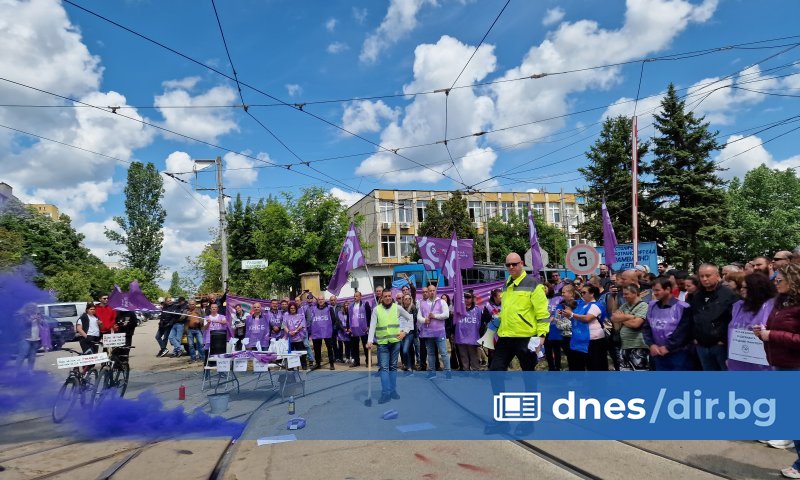 В момента кметът не се намира в позиция да поставя