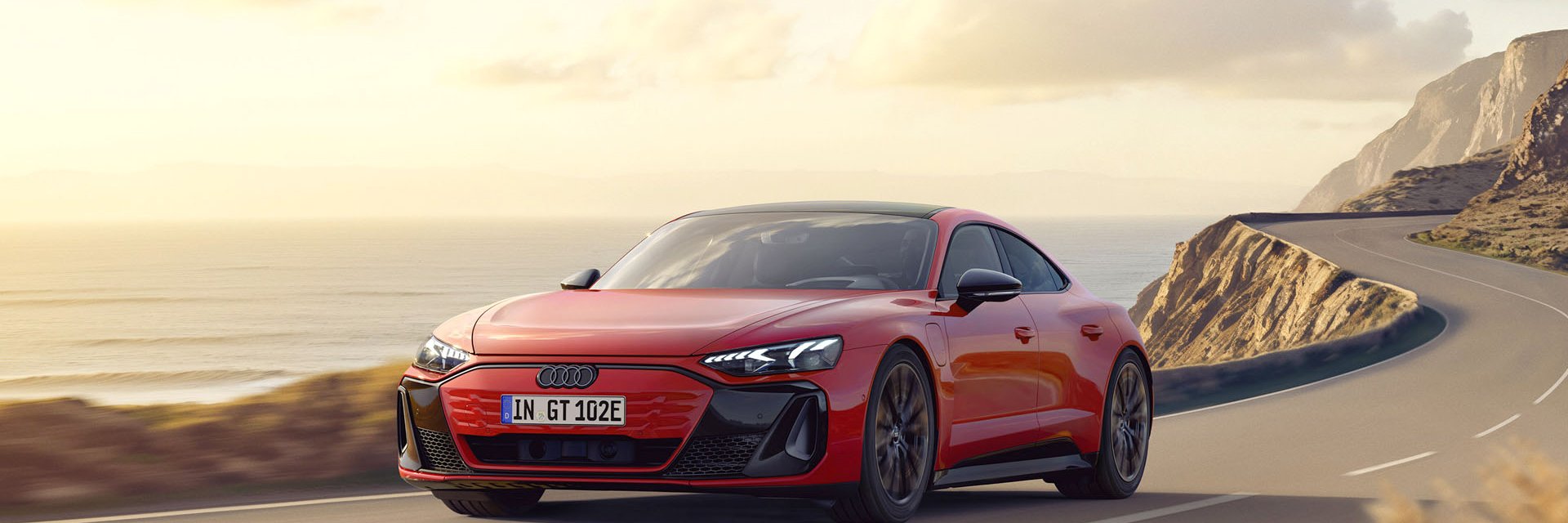 Обновеното Audi e-tron GT получи базова версия с по-голяма батерия