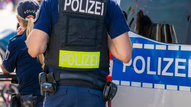 Предполагаема банда бе задържана в германския град Дуизбург съобщи германският