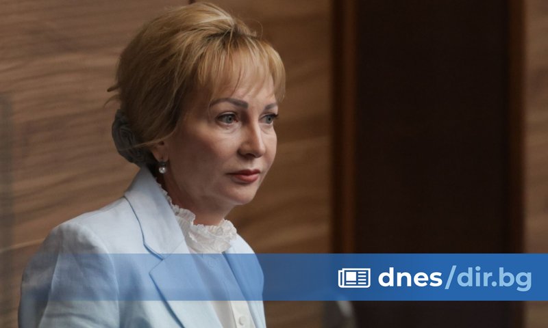 С гласовете на ГЕРБ-СДС, БСП-Обединена левица, ИТН и ДПС-Ново начало