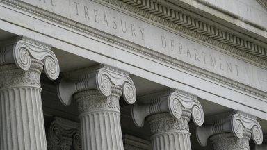 Правителството на САЩ обяви вчера санкции срещу базирани в Иран