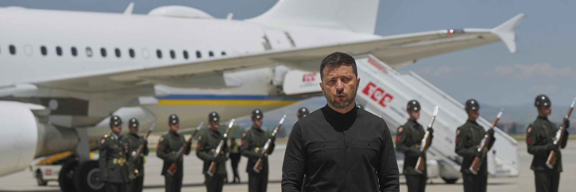 Зеленски нарече "бутафорно" нивото на руската делегация, ще решава след срещата с Ердоган 