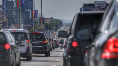 Протестът на наземния градски транспорт в София продължава и в петък Автобусите