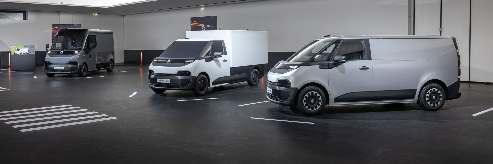 Новите ванове на Renault смайват с маневреност на Clio (галерия)
