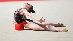 Стилияна Николова стартира със злато на топка от Европейската купа в Бургас