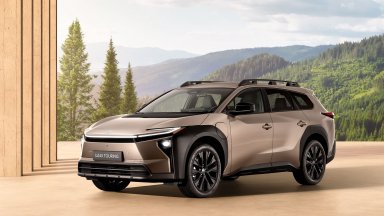 Toyota направи bZ4X Touring за семейни приключения в планините (галерия)
