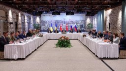 Размяна на пленници и възможна среща Путин-Зеленски. Какви са резултатите от преговорите?