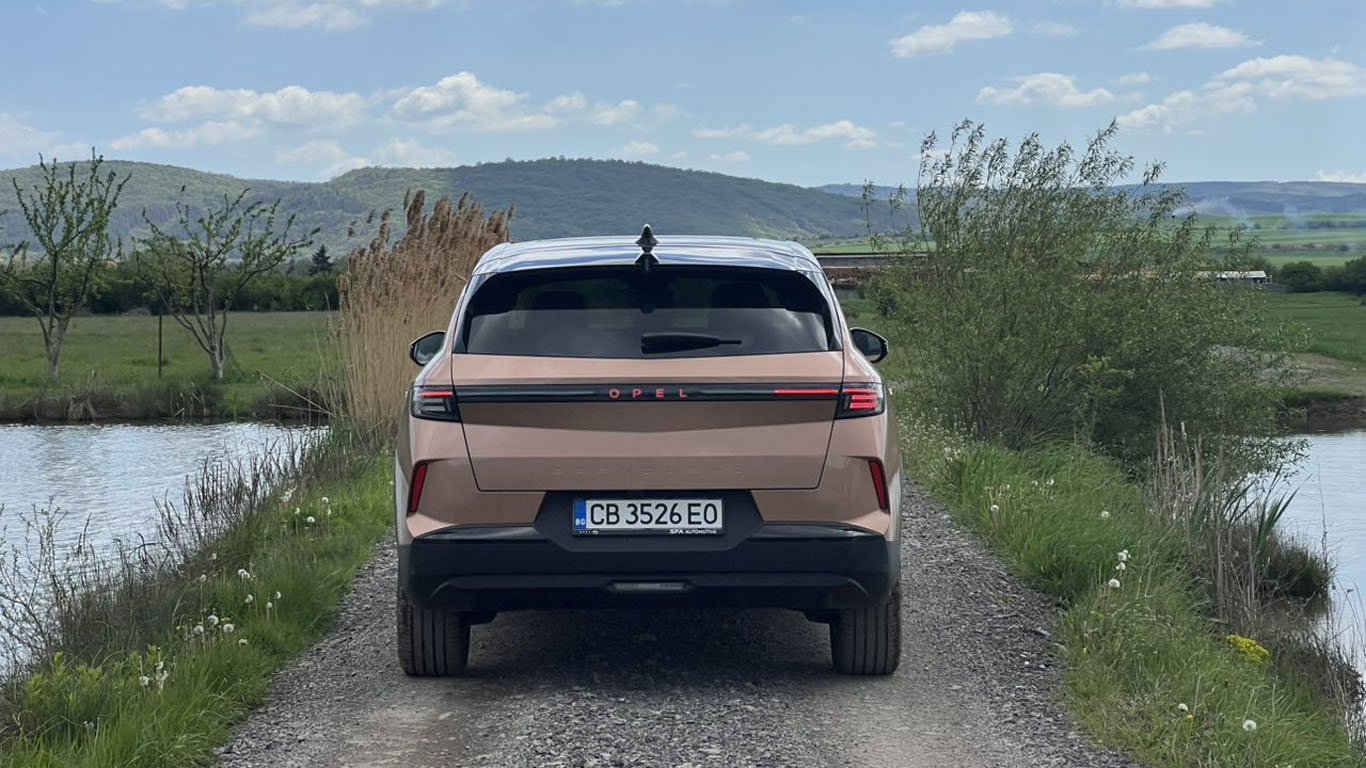 Opel Grandland Hybrid 