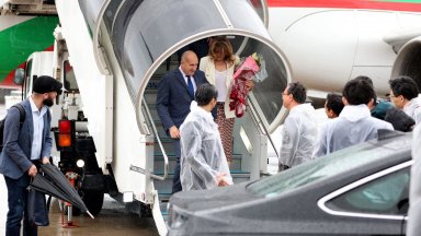 Държавният глава Румен Радев пристигна в Осака откъдето започва официалното