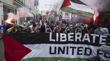 Пропалестински демонстранти се сблъскаха със силите за борба с безредиците