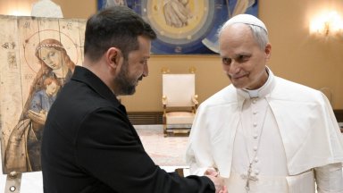 Папа Лъв XIV който говори днес на площад Свети Петър