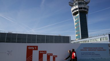 Технически проблеми блокираха парижкото летище Орли: Отменени и забавени са стотици полети