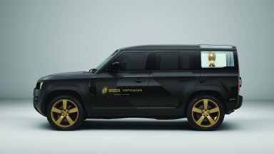 Land Rover направи специален Defender 110 за купата по ръгби