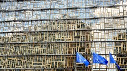 Великобритания и ЕС обявиха нови санкции срещу Русия 