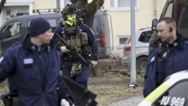 Най малко трима ученици бяха ранени при нападение с нож в