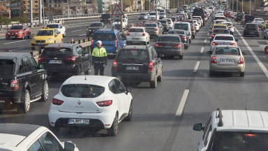 Затвор до 3 години за засичане на пътя предвижда нов законопроект в Турция