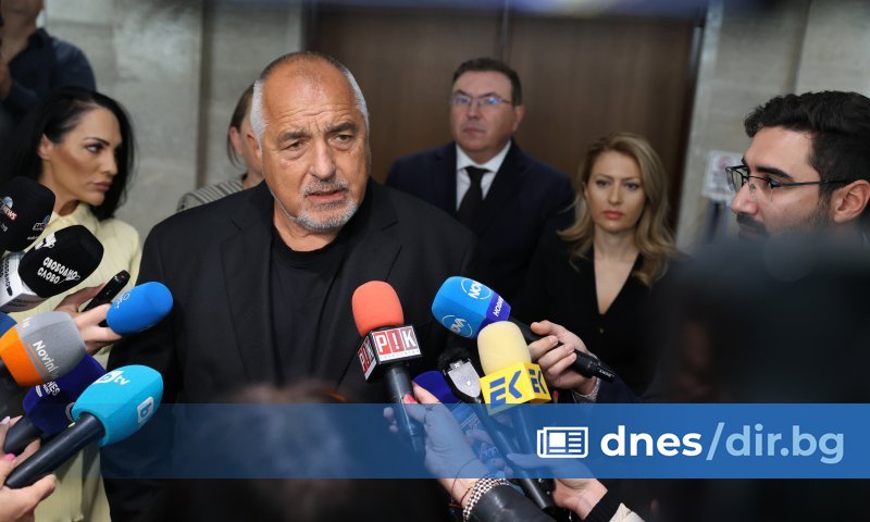  Аз по принцип турски сериали не гледам. Така лидерът на