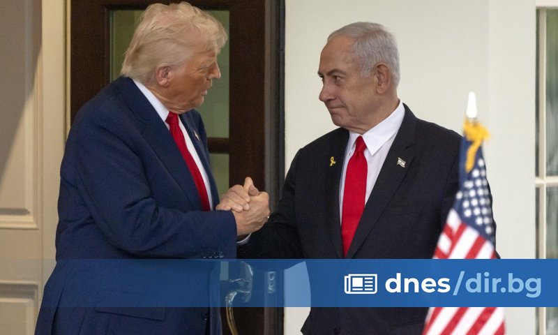 Президентът на САЩ Доналд Тръмп е информирал съветниците си, че