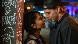 Неон, ноар и непростими грешки с "Хванат в кражба" на Дарън Аронофски през август в кината