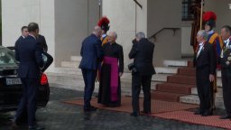 Папа Лъв XIV прие Росен Желязков в Апостолическия дворец във Ватикана (снимки)