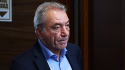 Със 121 гласа Росен Карадимов бе избран за председател на КЗК