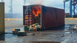 Балистични ракети удариха пристанището в Одеса, силни взривове разтърсиха града