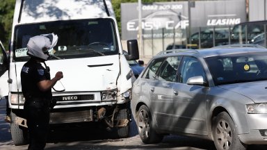Петима души са пострадали леко при катастрофа в Княжево тази