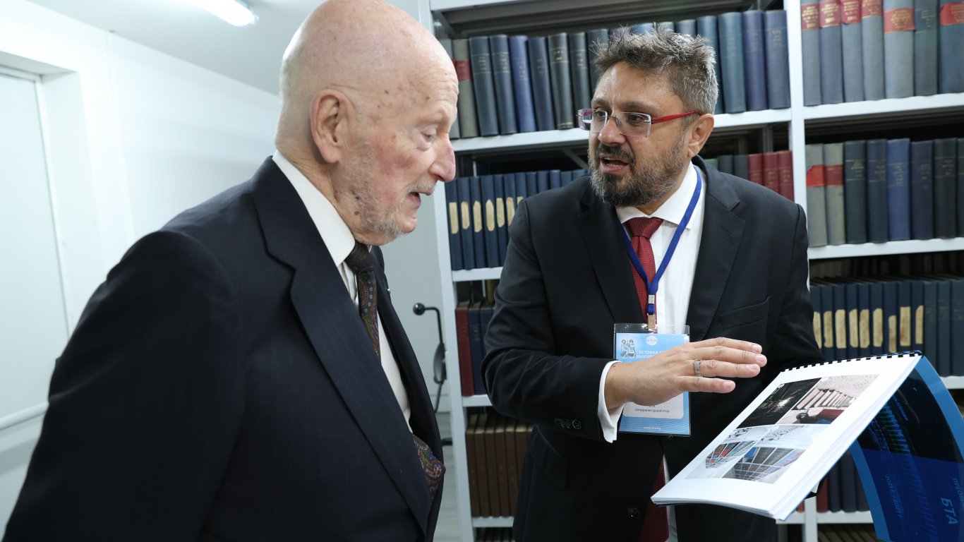 Кирил Вълчев: Журналистите носят знанието за днешния ден, както учителите предават знанието от вчерашния