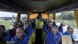 Най-мащабната размяна на военнопленници между Москва и Киев продължава