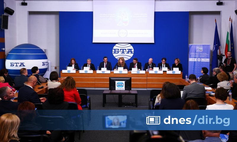 В Деня на светите братя Кирил и Методий, на българската